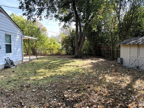 Tiny photo for 3520 Maple Avenue, Waco, TX 76707 (MLS # 21396658)