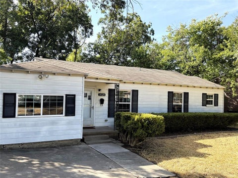 Tiny photo for 3520 Maple Avenue, Waco, TX 76707 (MLS # 21396658)