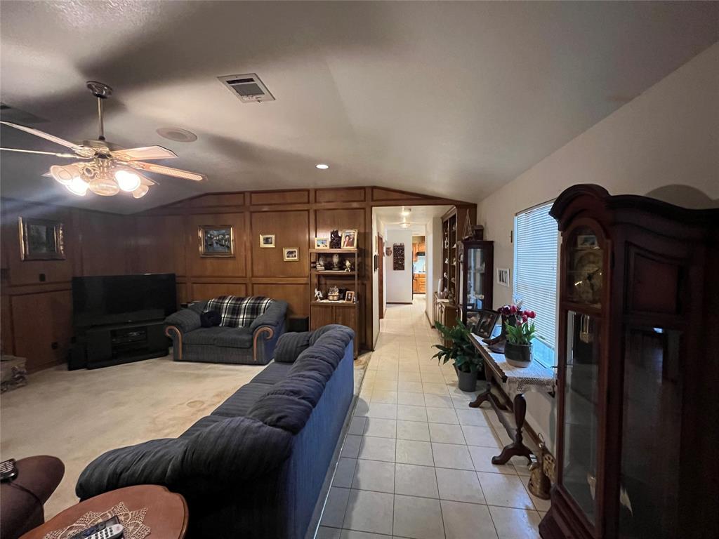 D. Dykes Ann Cox - Farm