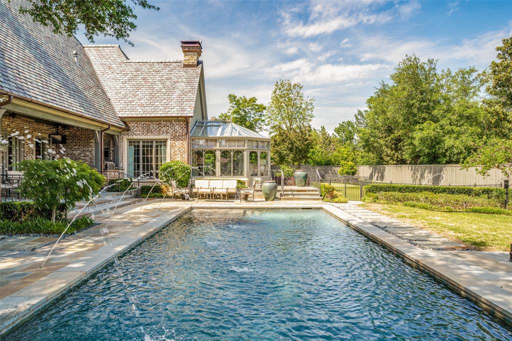 Kelsey Square - Residential