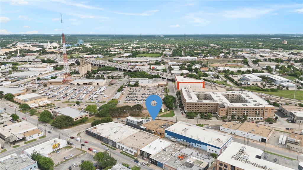 Crowdus & Akard - Residential