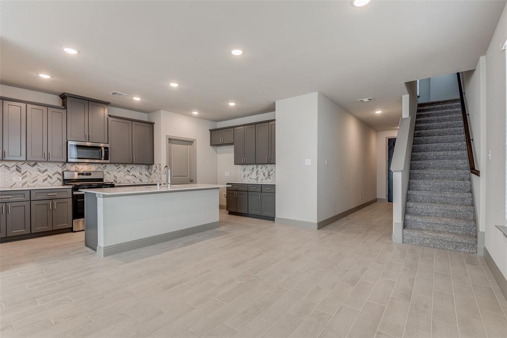 516 Conestoga Pass