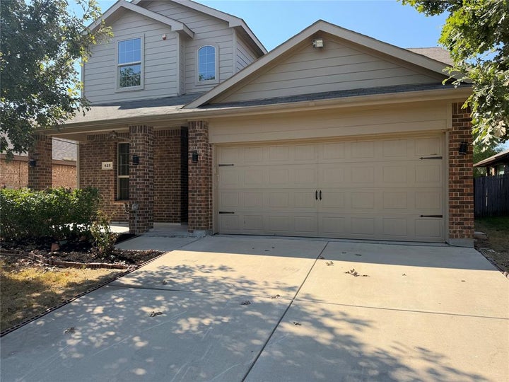 Photo 1 of 26 — 625 River Rock Drive, Azle, TX 76020