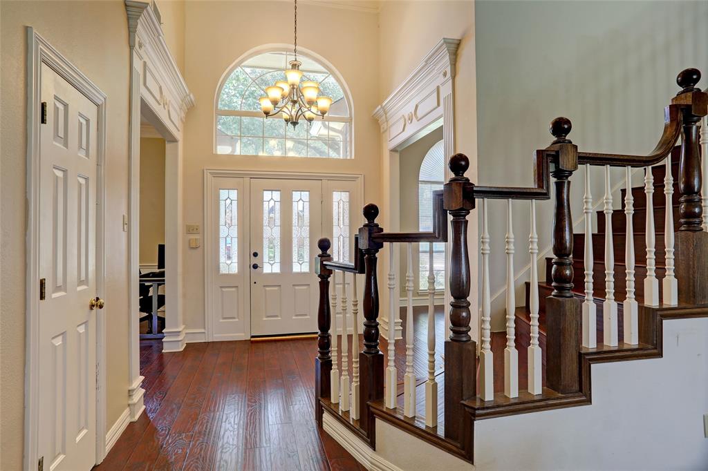 Reflections Of Old Shepard Place - Residential