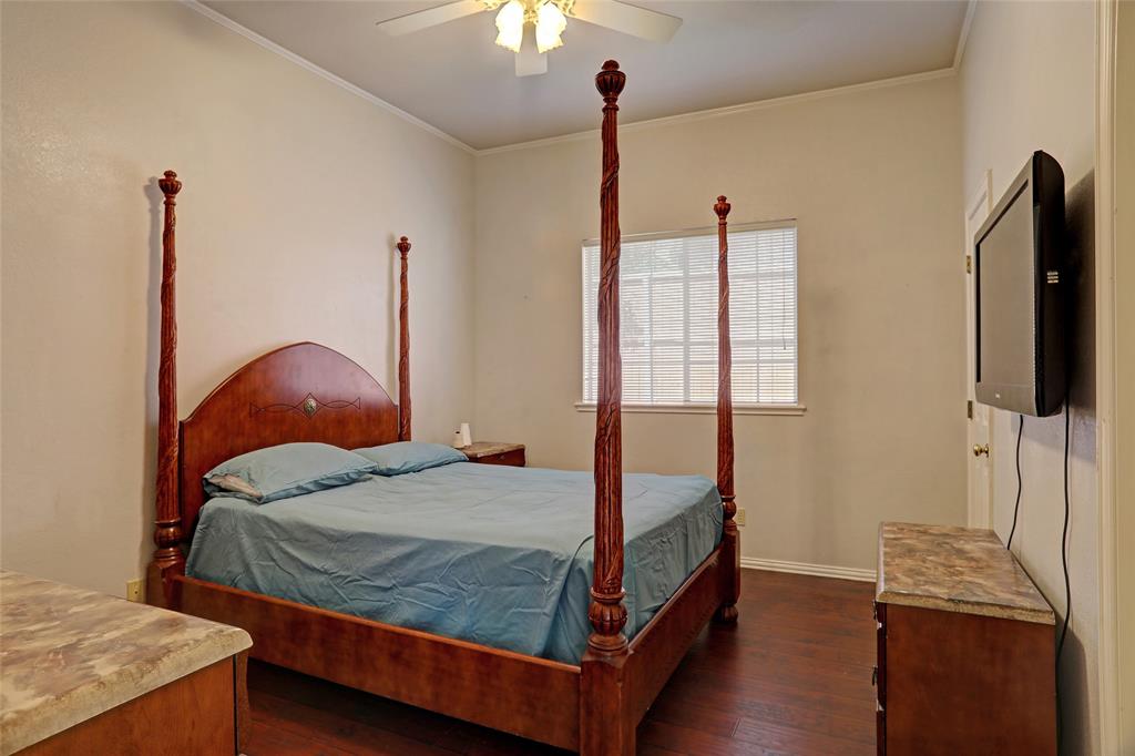 Reflections Of Old Shepard Place - Residential