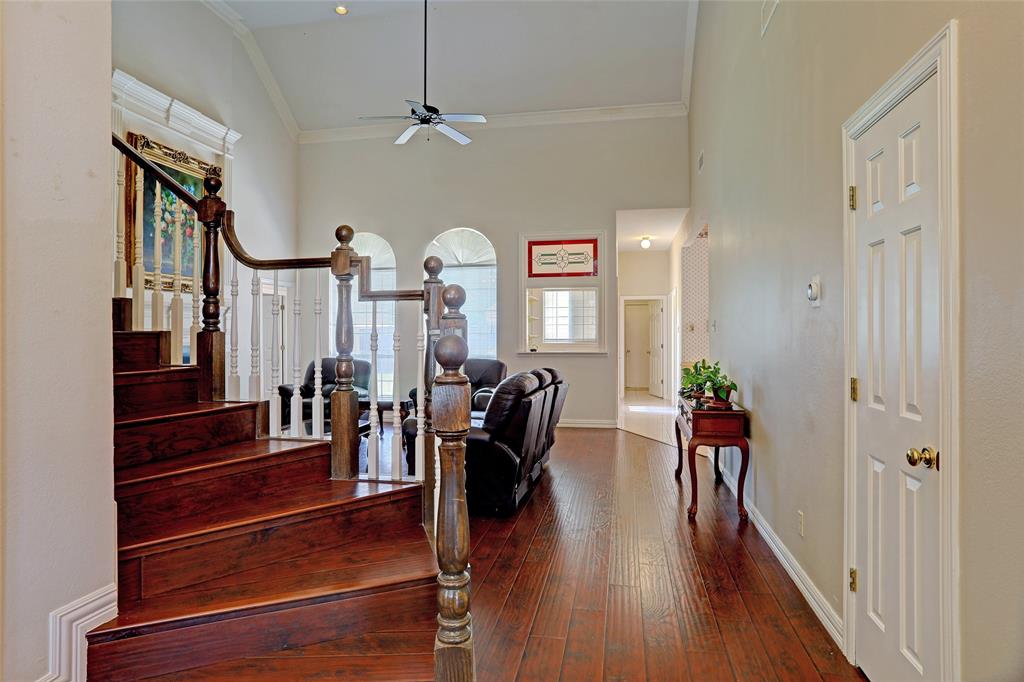 Reflections Of Old Shepard Place - Residential