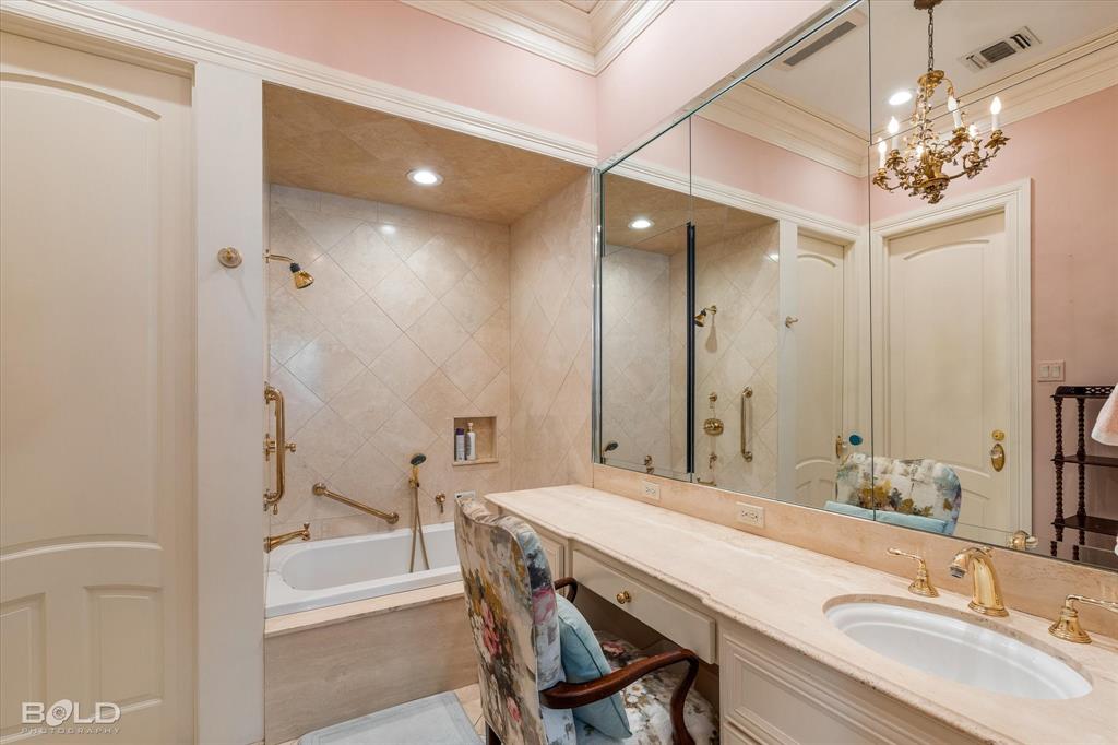 Land Othe Leal Pt - Residential