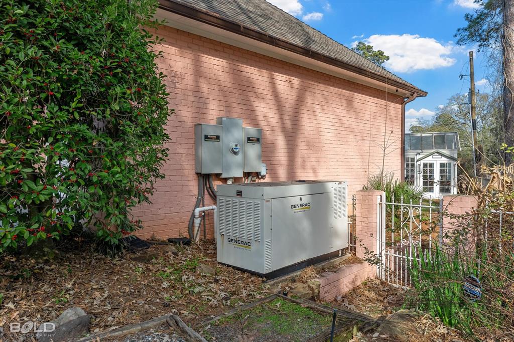 Land Othe Leal Pt - Residential