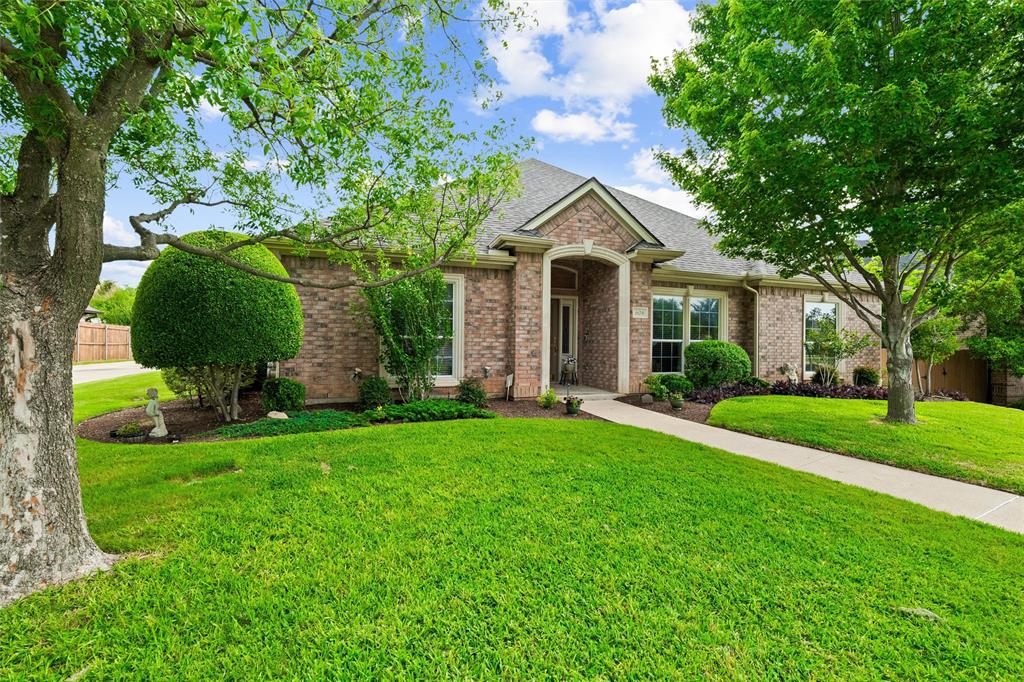 608 Bridlewood N