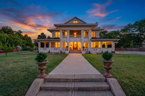 Photo of 1507 Park Street, Greenville, TX 75401 (MLS # 21389025)
