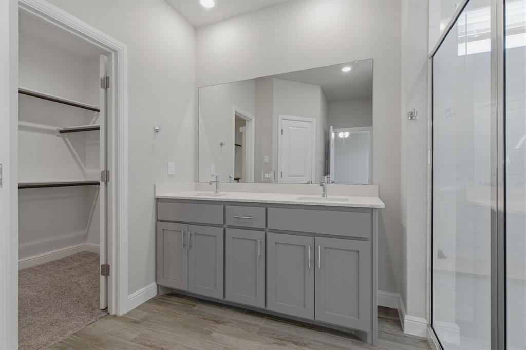 Trails Elizabeth Crk - Residential