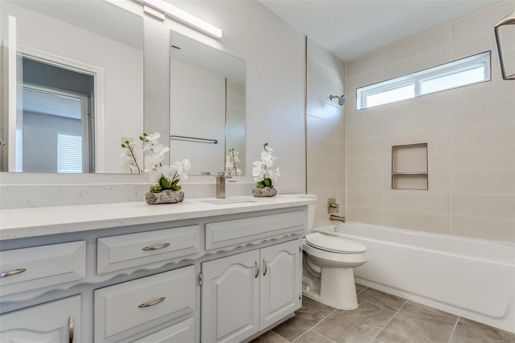 University Estates - Residential Lease