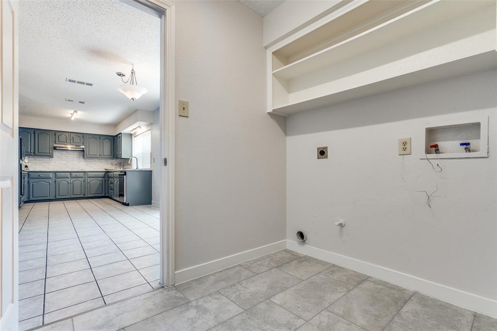 University Estates - Residential Lease