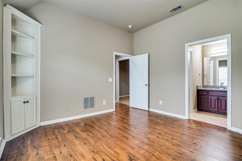 Estates At Wooded Cove Ph I - Residential Lease