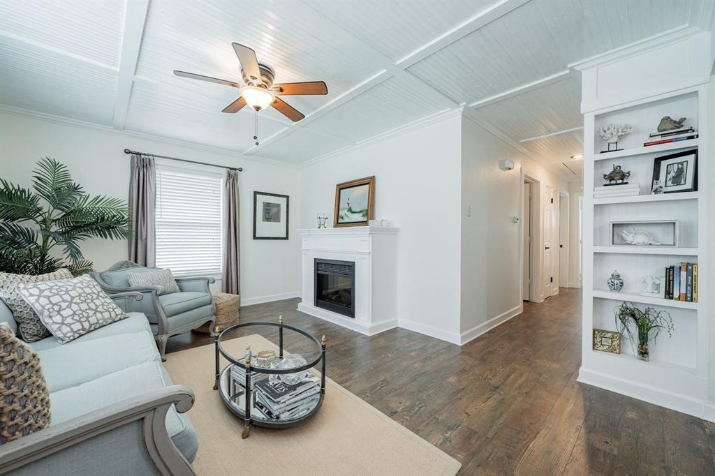2532 Steven Drive