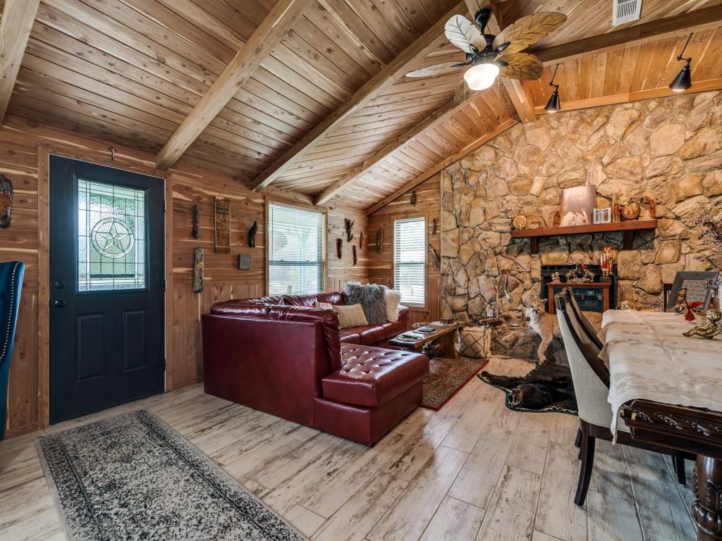 Hyde-A-Way-Valley - Residential