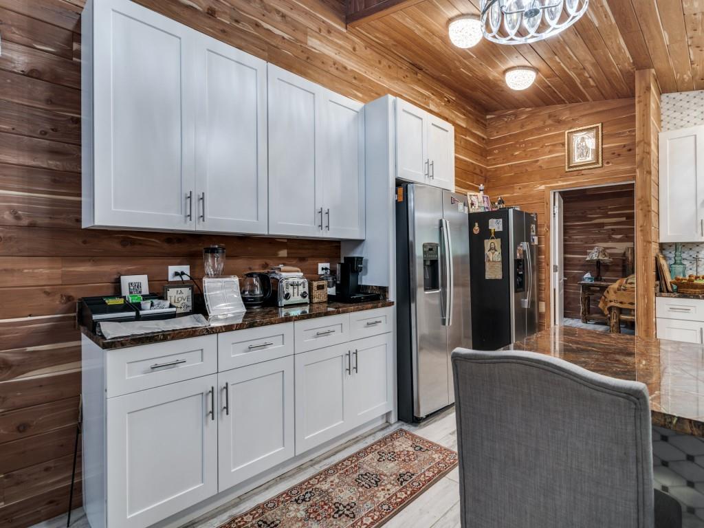 Hyde-A-Way-Valley - Residential