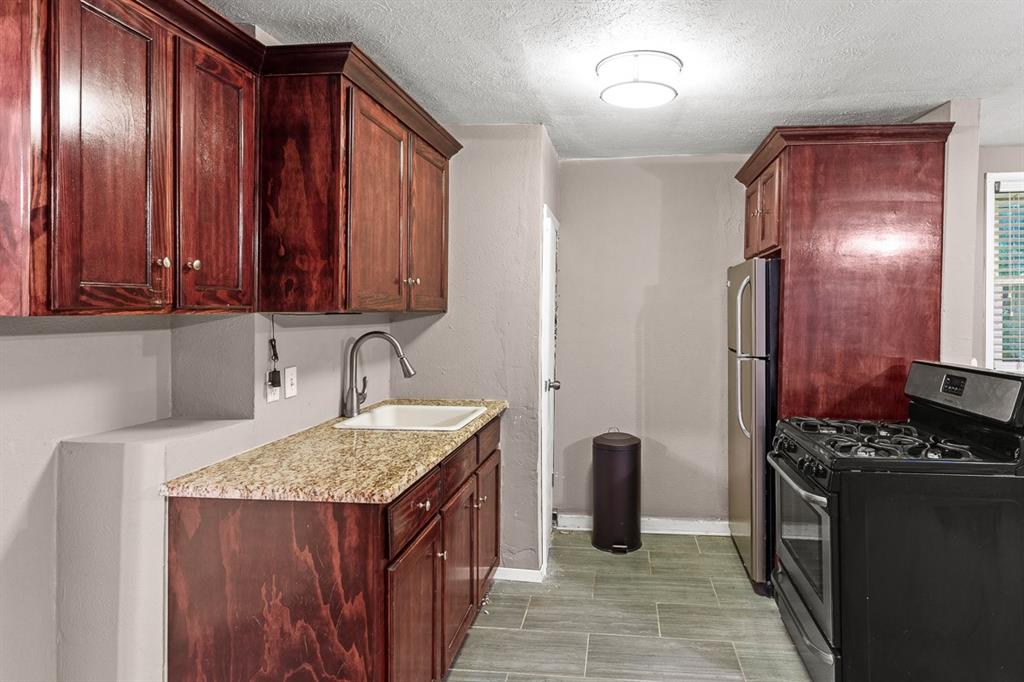 Bronx Park - Residential