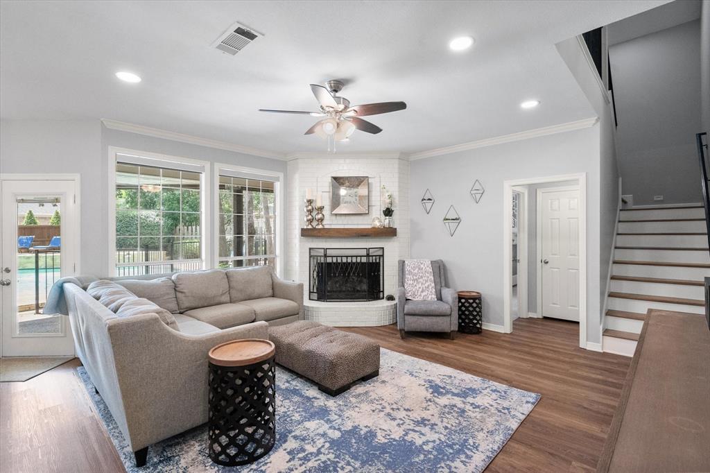 7 Treeside Court