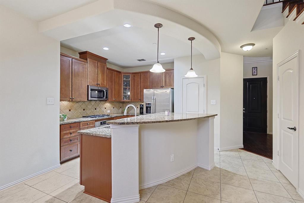 2264 Salado Drive