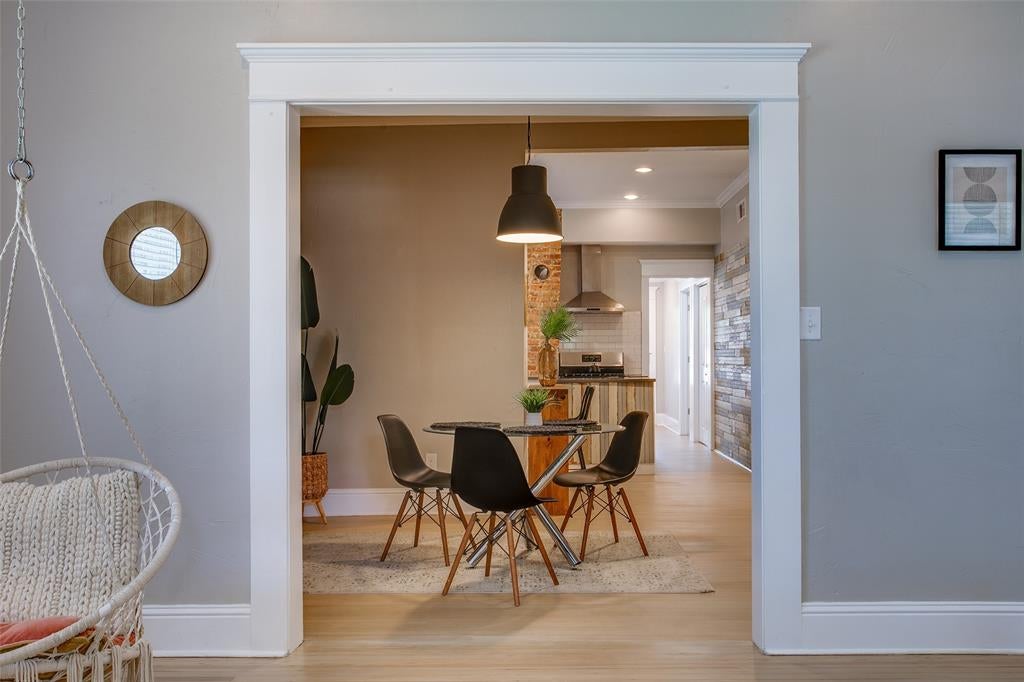 413 W 9th Street