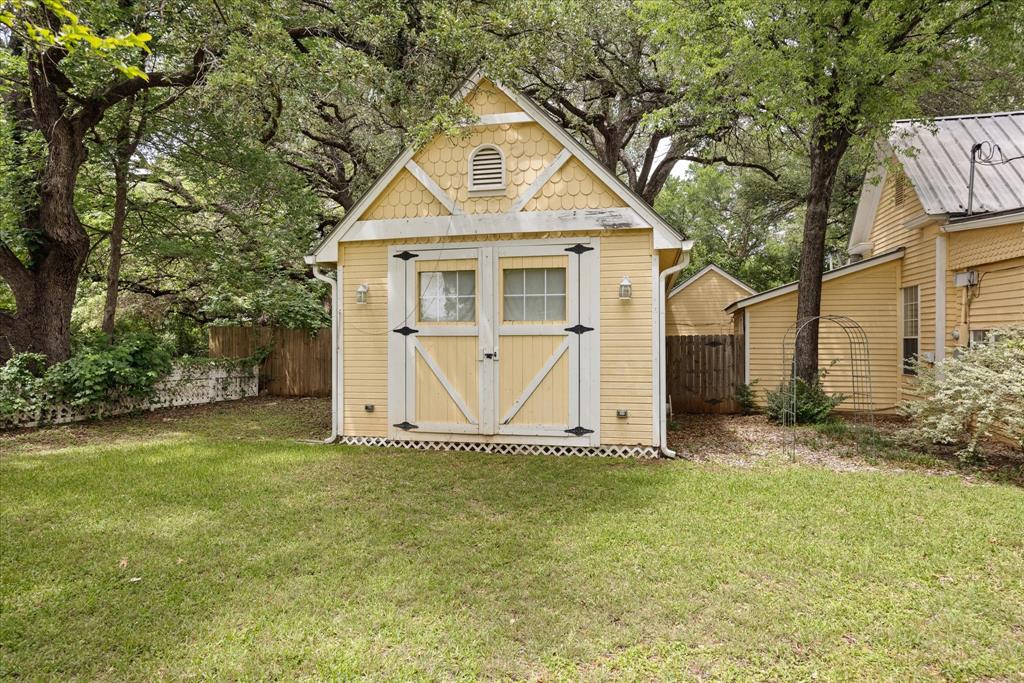 Crites - Commercial Sale