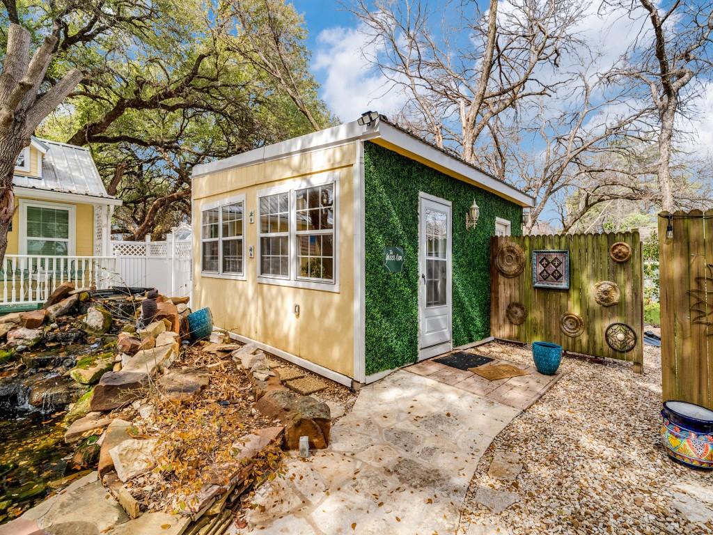 Crites - Commercial Sale