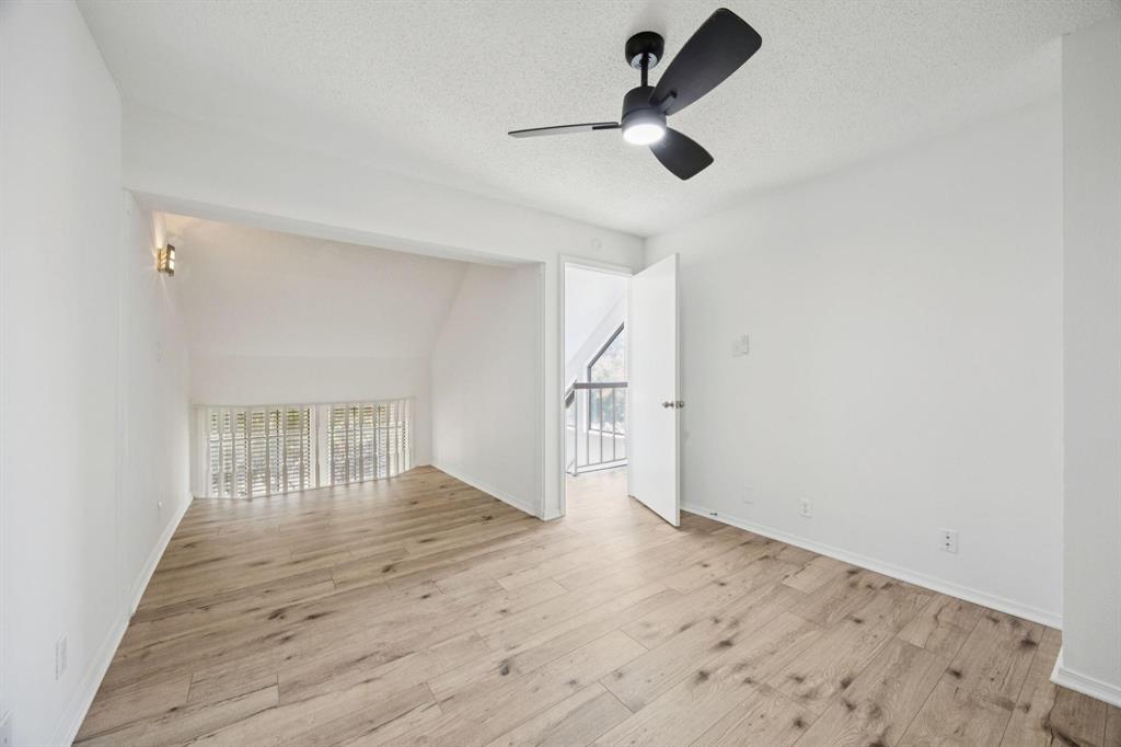 LA BUEÑA VIDA - Residential Lease