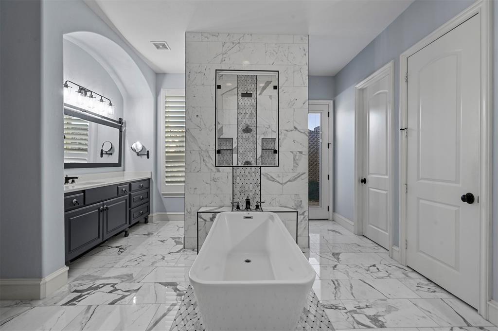 Flower Mound, Texas 75022, United States, 5 Bedrooms Bedrooms, ,6 BathroomsBathrooms,Residential,Active,40821