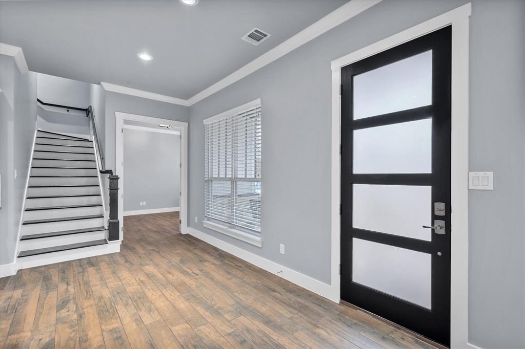 Mansfield City of - Residential Lease