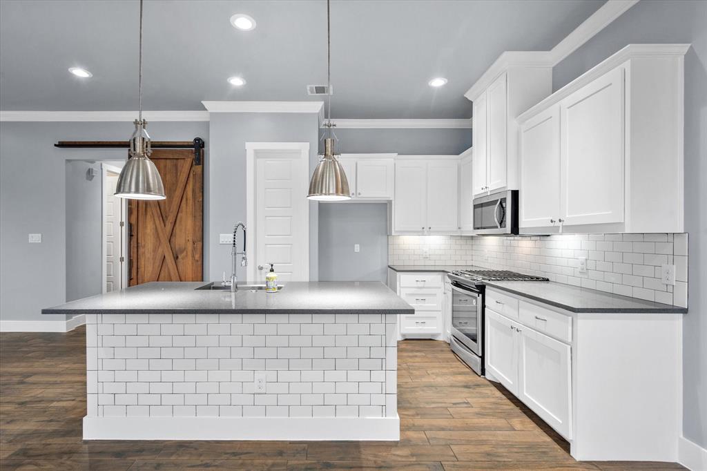 Mansfield City of - Residential Lease