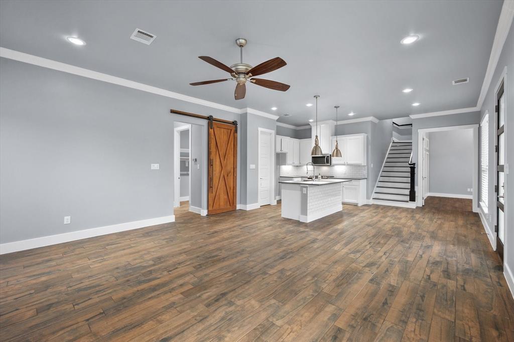 Mansfield City of - Residential Lease