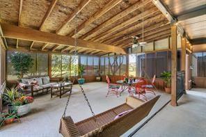 930 Lakeridge Drive