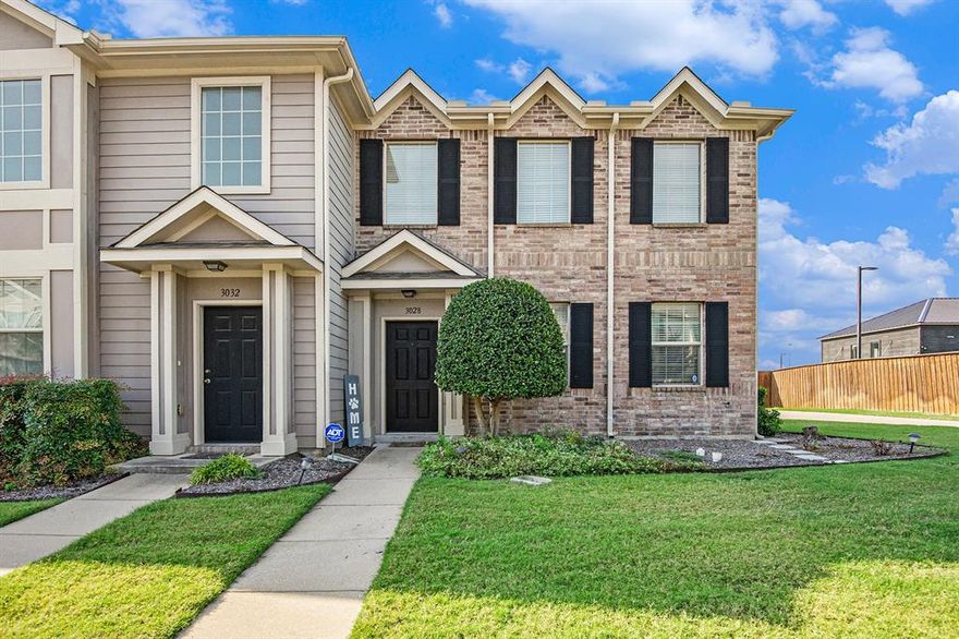 Charming 2-bedroom, 1.5-bath townhome in the desirable Carrington Court subdivision, perfectly situated on a corner lot. The kitchen is highlighted with granite countertops, the living area has a vaulted ceiling that creates an open, inviting feel. Upstairs, you’ll find two bedrooms, and loft area.