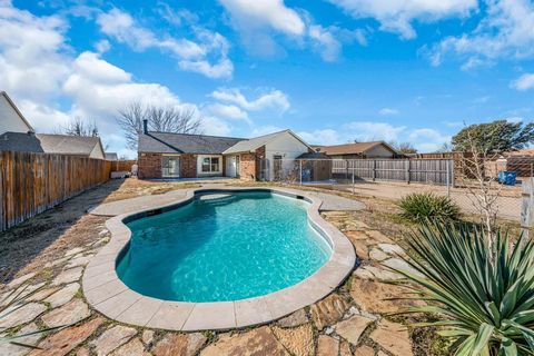 Photo of 8829 Denver Street, Rowlett, TX 75088 (MLS # 21169258)