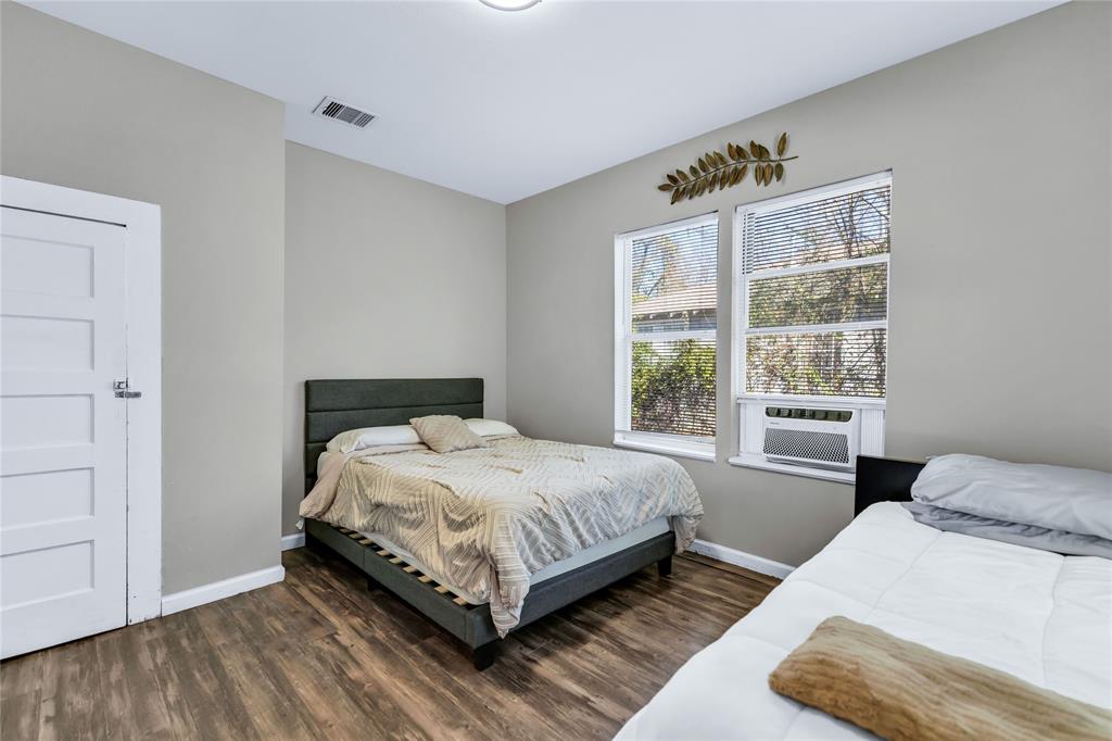 SOUTH SIDE - Residential