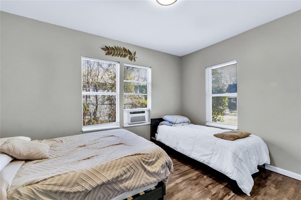 SOUTH SIDE - Residential