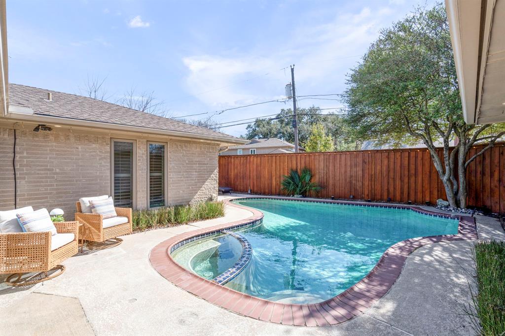 Lovers Lane East - Residential