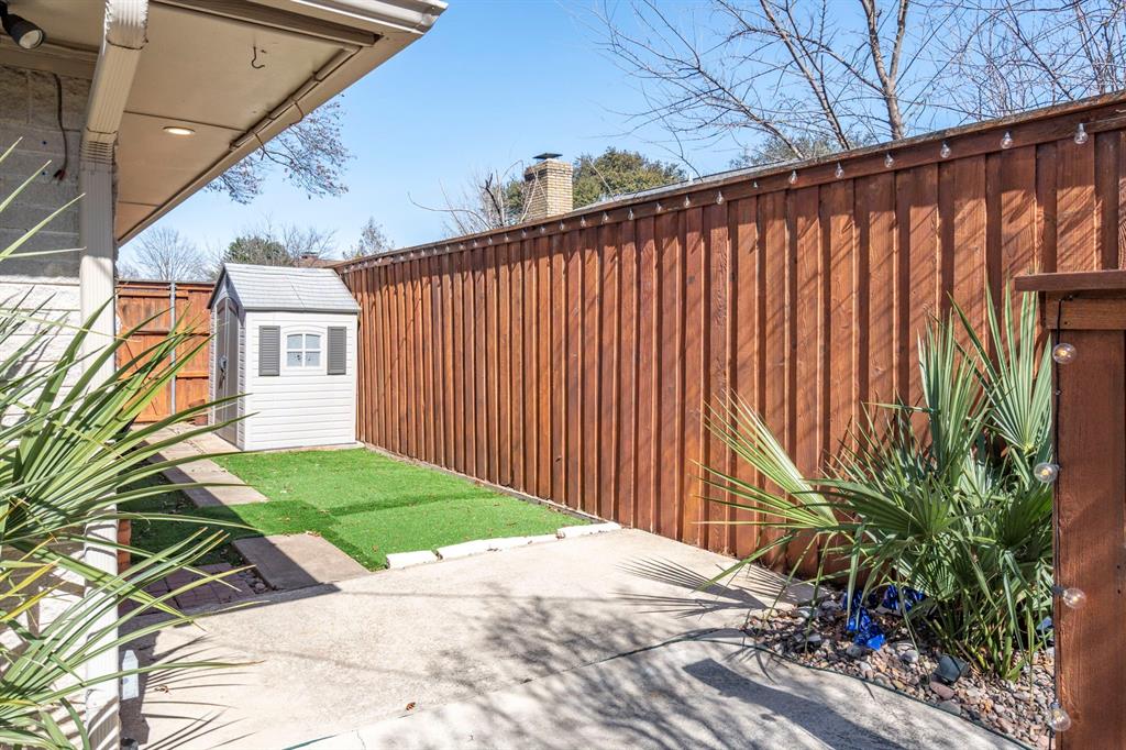 Lovers Lane East - Residential