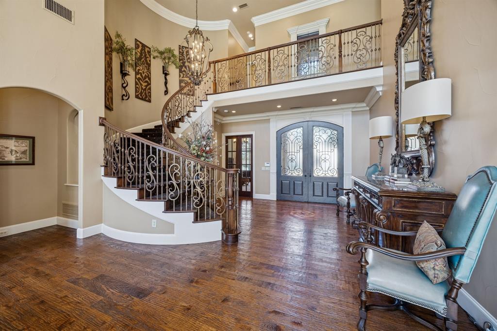 6640 Briar Ridge Lane