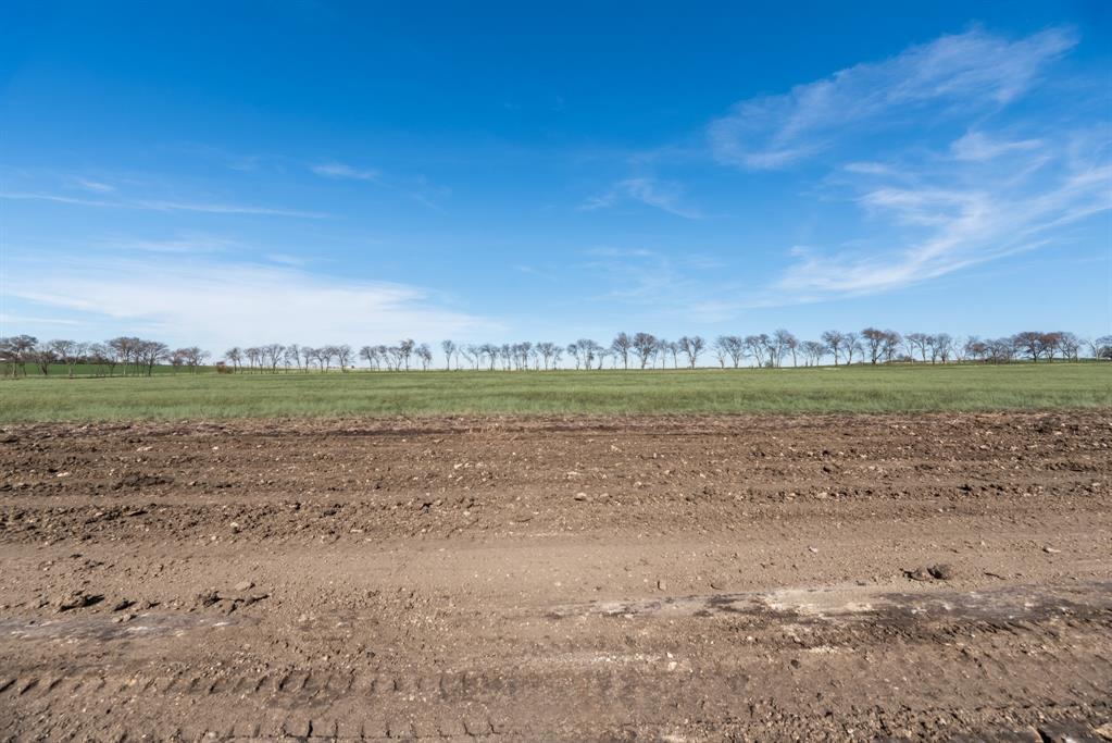 D BAR RANCH ESTATES - Land