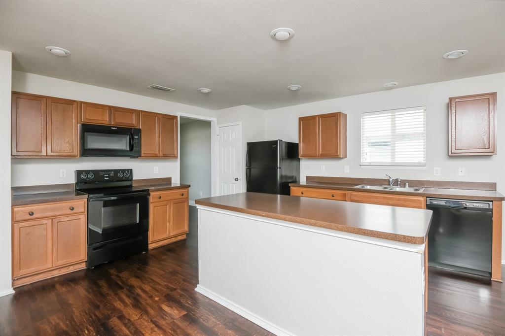 Parks At Boat Club The - Residential Lease