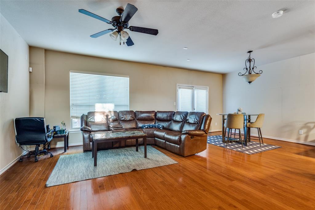 341 Metropolitan Drive