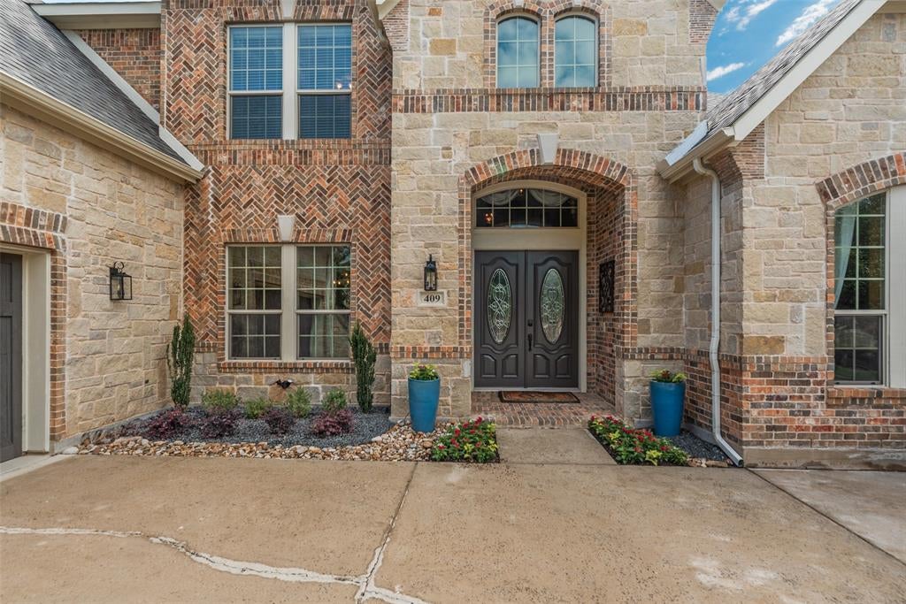 409 Silverado Trail
