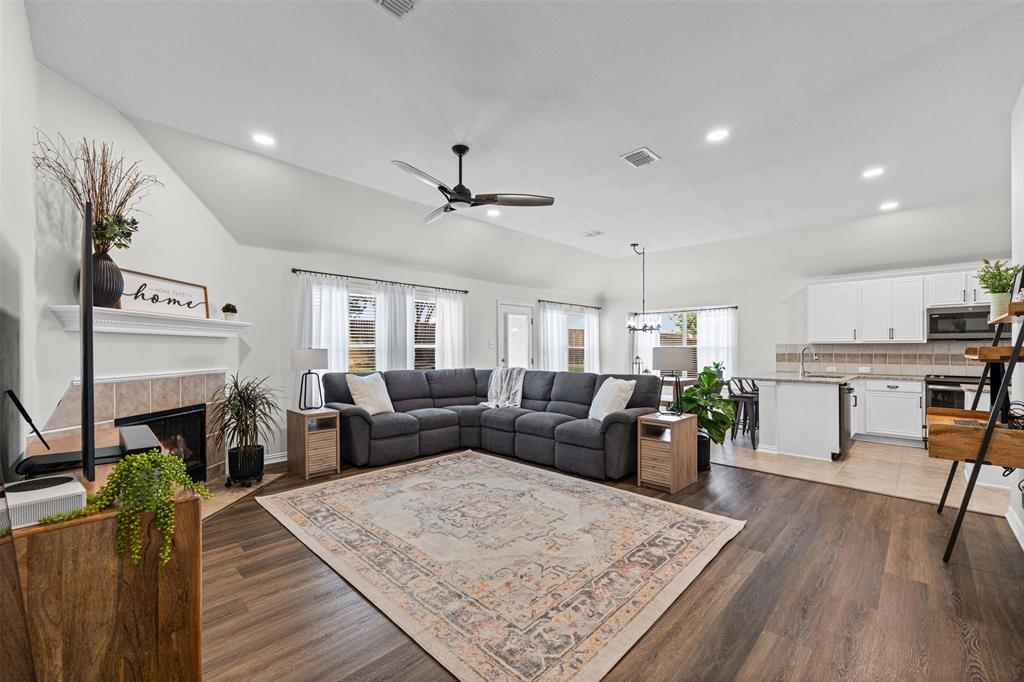 6401 Orange Blossom Drive