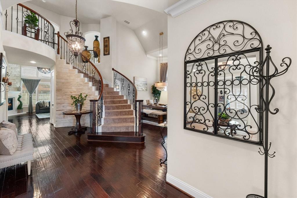 2839 Mariposa Drive