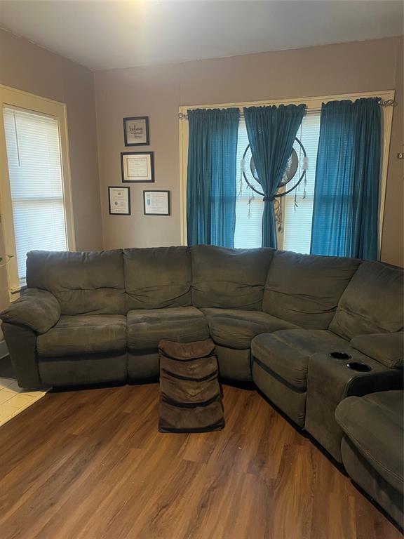 6107 Richmond Avenue