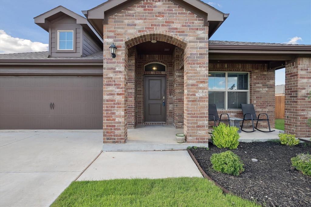 404 Huntsman Lane