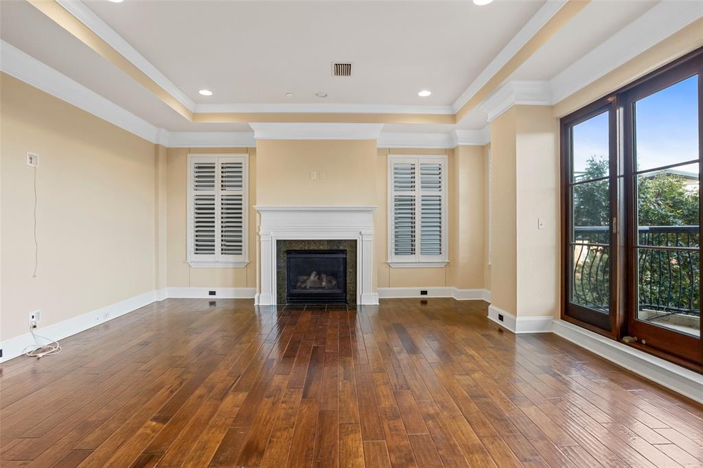 Villa De Leon Condo - Residential