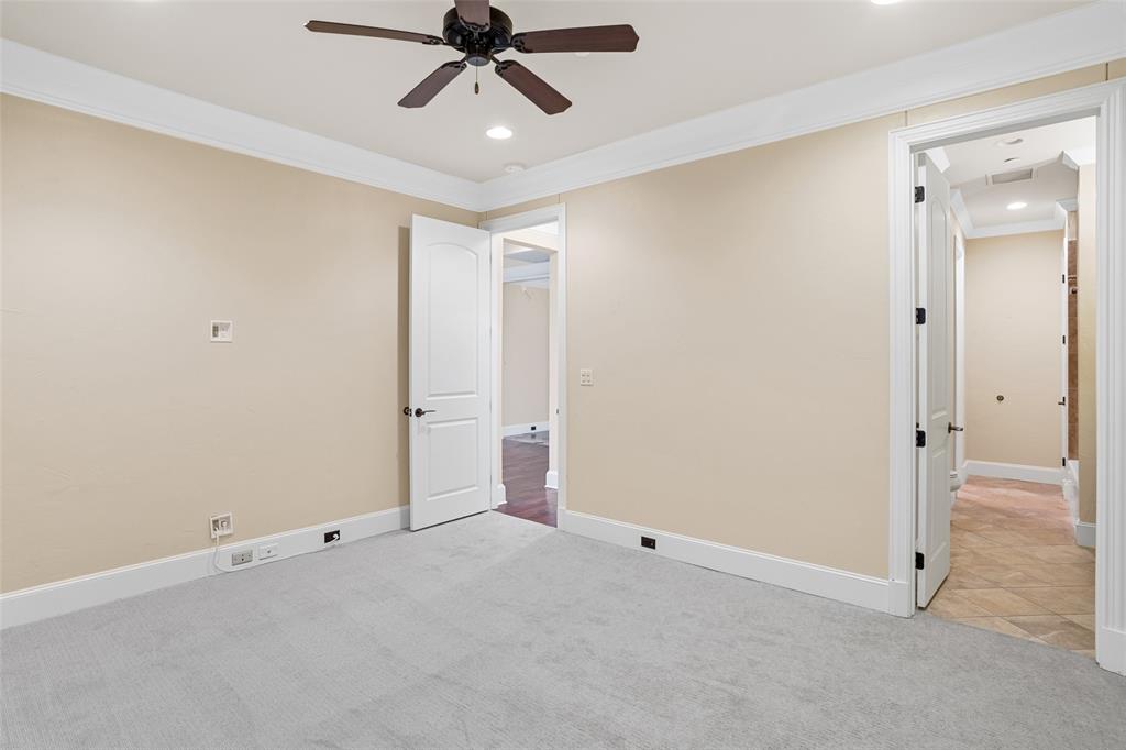 Villa De Leon Condo - Residential